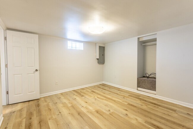 Building Photo - Available NOW  - Updated South Side Slopes Gem | Private Decks + Off-Street Parking