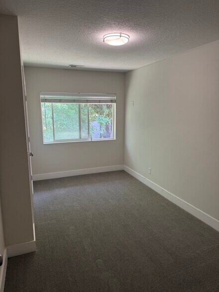 Building Photo - 57 E 3300 S