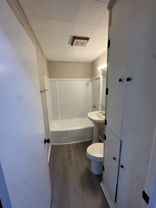 Building Photo - 1023 E Dixon St