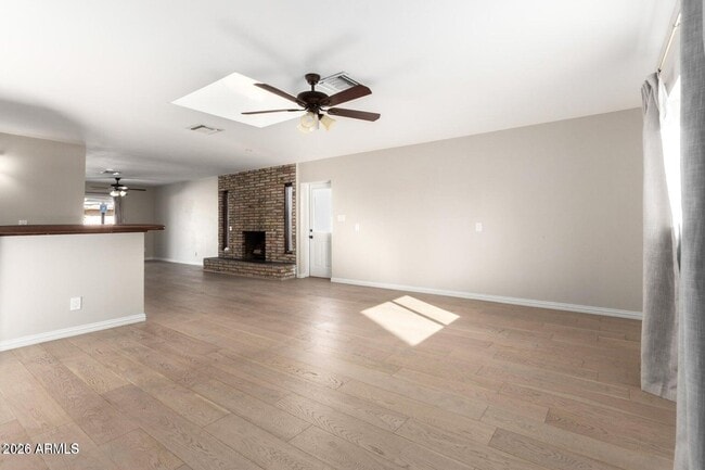 Building Photo - 1874 E Geneva Dr