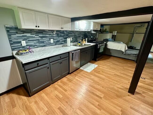 Kitchen - 53 Center St