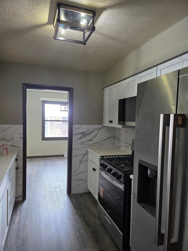 Building Photo - 809 Nassau Pkwy