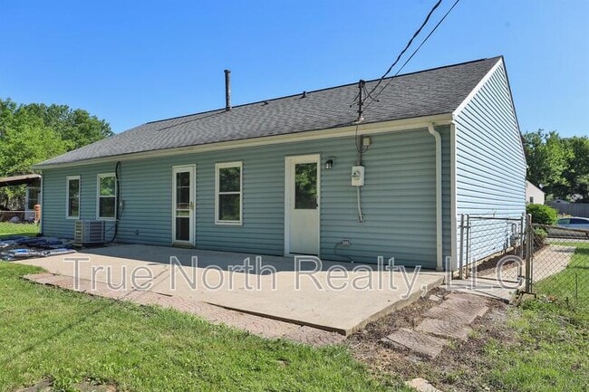 Building Photo - 601 Daventry Ln