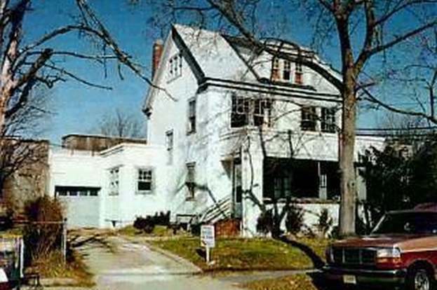 Building Photo - 165 Pavilion Ave