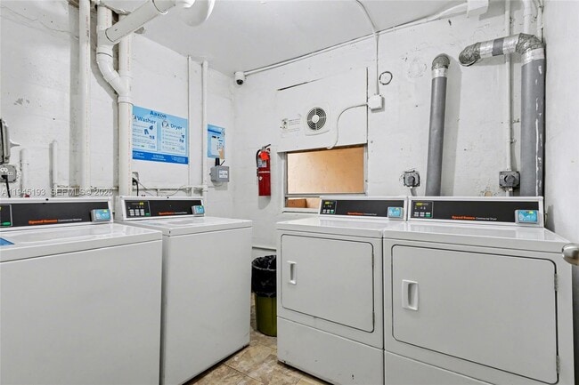 Building Photo - 406 NW 68th Ave