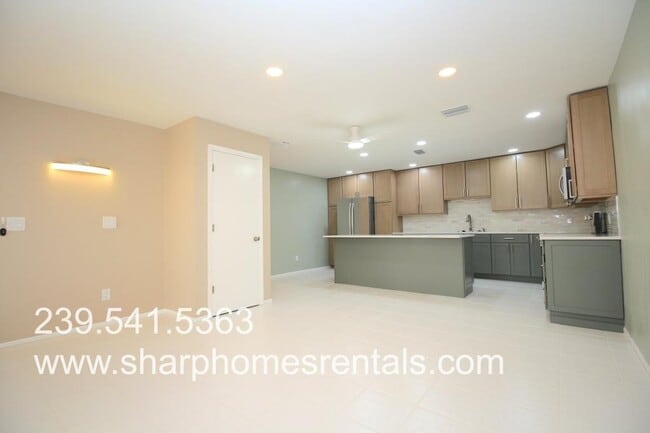 Building Photo - 6124 Principia Dr