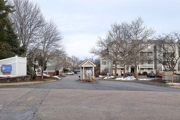Primary Photo - 200 Falls Blvd