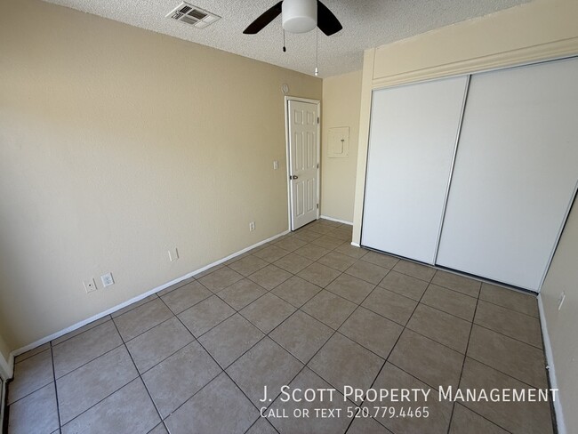 Building Photo - 1757 E Harvard St