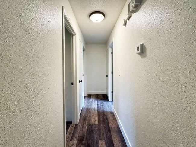 Building Photo - 725 Mimosa Ave