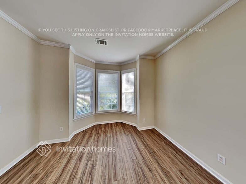 Building Photo - 5156 Lakerock Dr SW