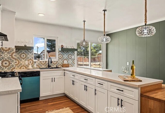 Building Photo - 9925 Redwood Ave