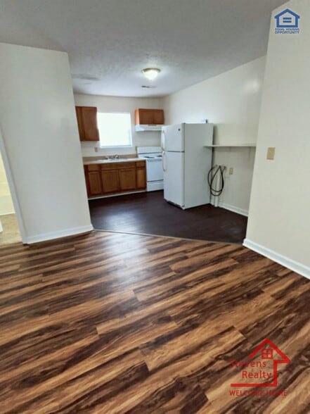 Building Photo - 235 Dogwood Pointe Dr