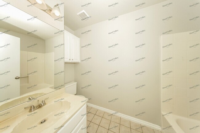 Building Photo - 600 SW 149th Pl
