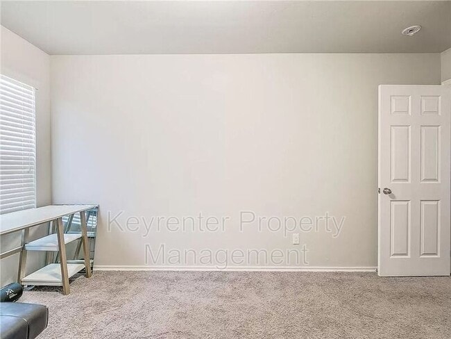 Building Photo - 805 Hallow Oak Ct