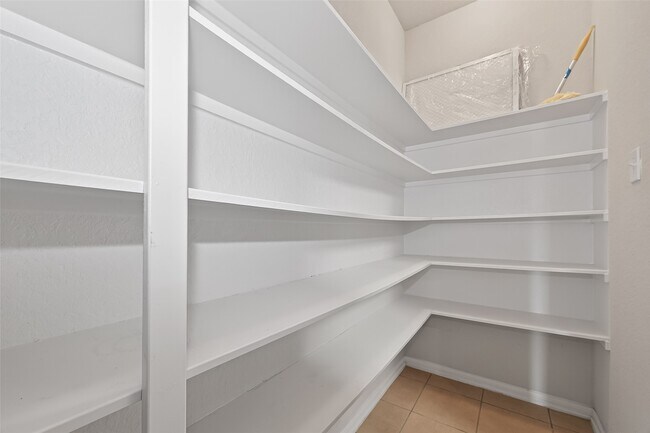 Building Photo - 19038 Winding Stream Ln