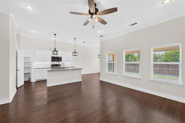 Building Photo - 8507 Christie Ln