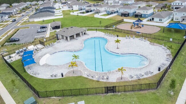 Building Photo - Spacious 4-Bed Retreat with 2.5 Baths in Davenport, FL – Your Next Rental Home Awaits!