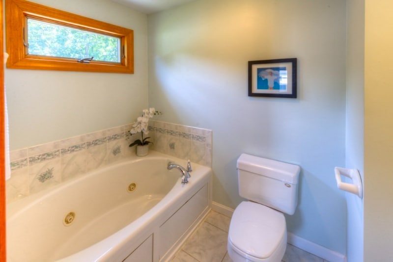 Building Photo - 20 Falcon St