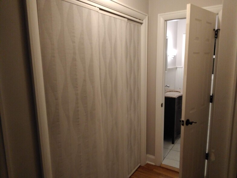 Washer + dryer - 46 W Parkwood St