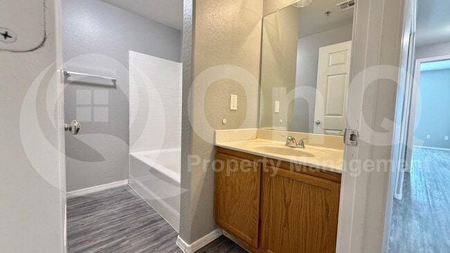 Building Photo - 6770 N 47th Ave