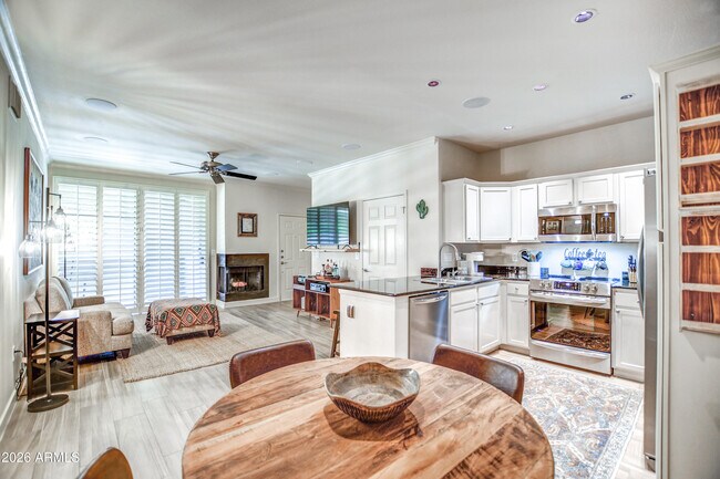 Building Photo - 7009 E Acoma Dr