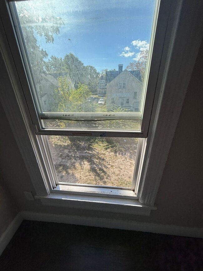 Building Photo - SECTION 8 and EDEN Accepted!! Your Newly R...