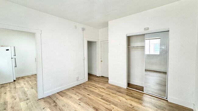 Building Photo - 410 Witmer St