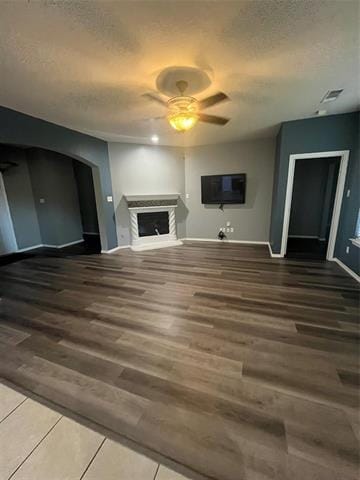 Building Photo - 609 Crownpoint Ln