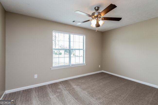 Building Photo - 3040 Reynolds Run