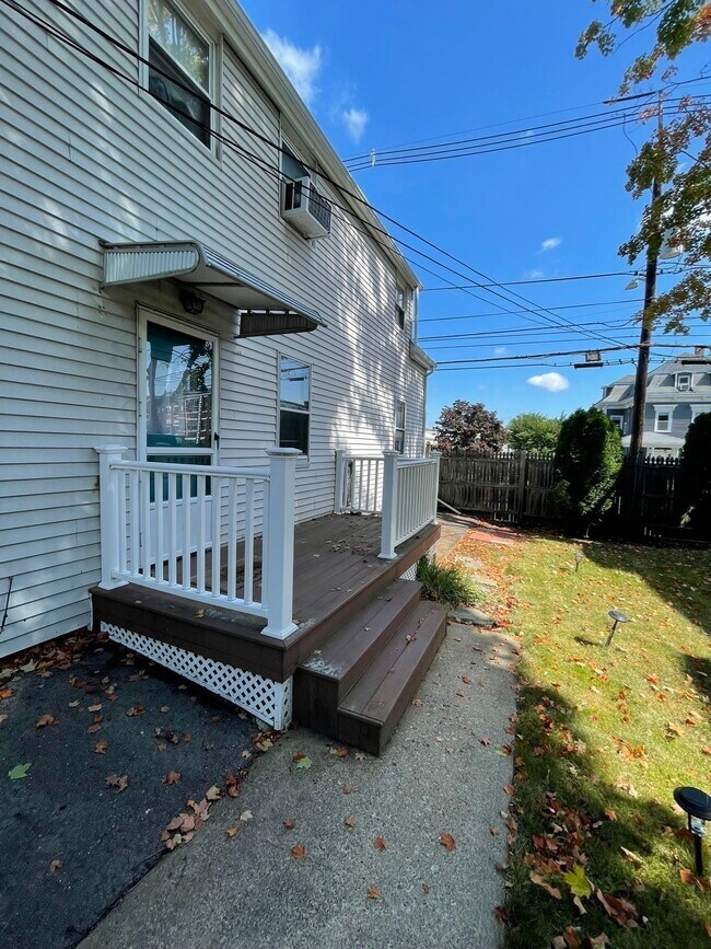 Building Photo - 126 Lowell St