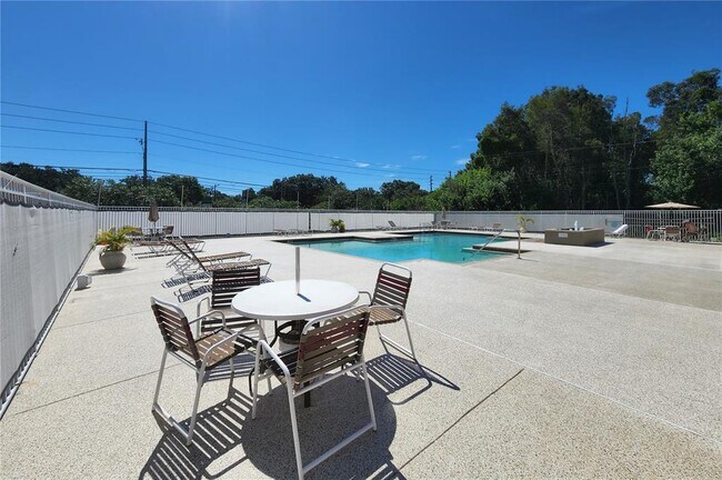 Building Photo - 9100 Dr M.L.K. Jr St N