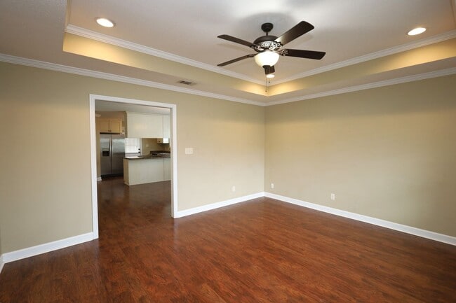 Building Photo - 4125 Barrington Dr