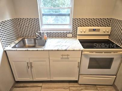 Building Photo - 306 Turner St