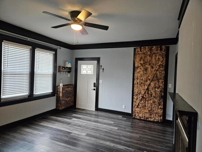 Building Photo - 29 Baker St