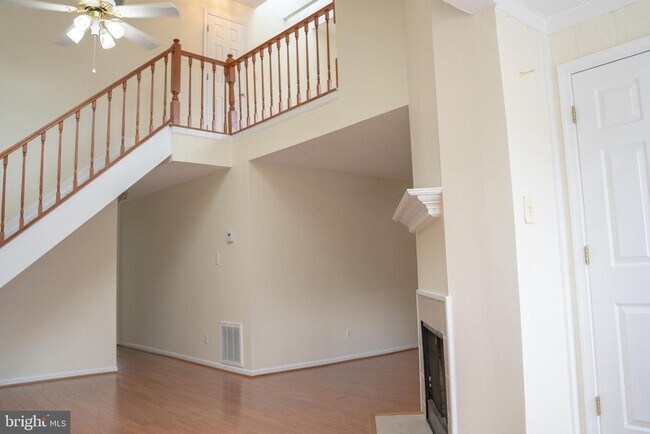 Building Photo - 12101 Greenwood Ct