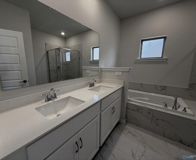 Building Photo - 212 Cobbdale Park Dr