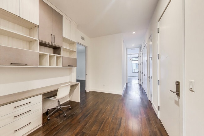 Building Photo - 36 N Carpenter St