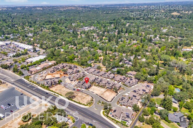 Building Photo - 7095 Soleil Wy