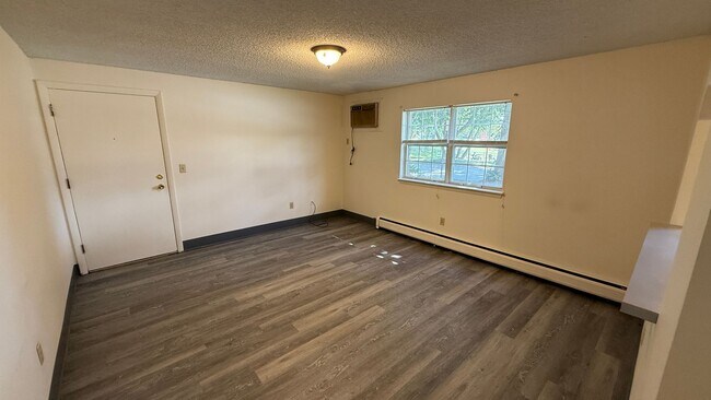 Interior Photo - 1 Green Street