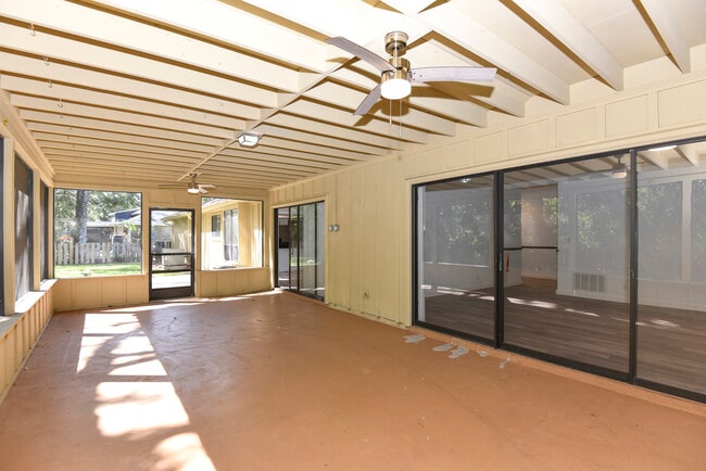 Building Photo - 40 River Ridge Trail