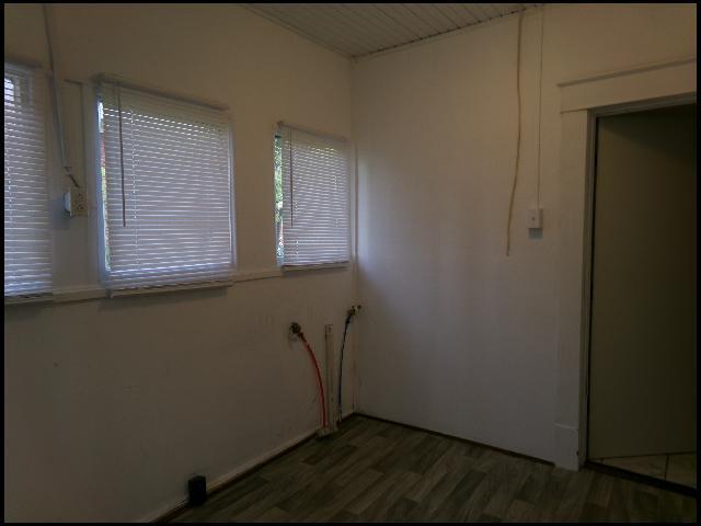 Building Photo - 2100 Valmar St