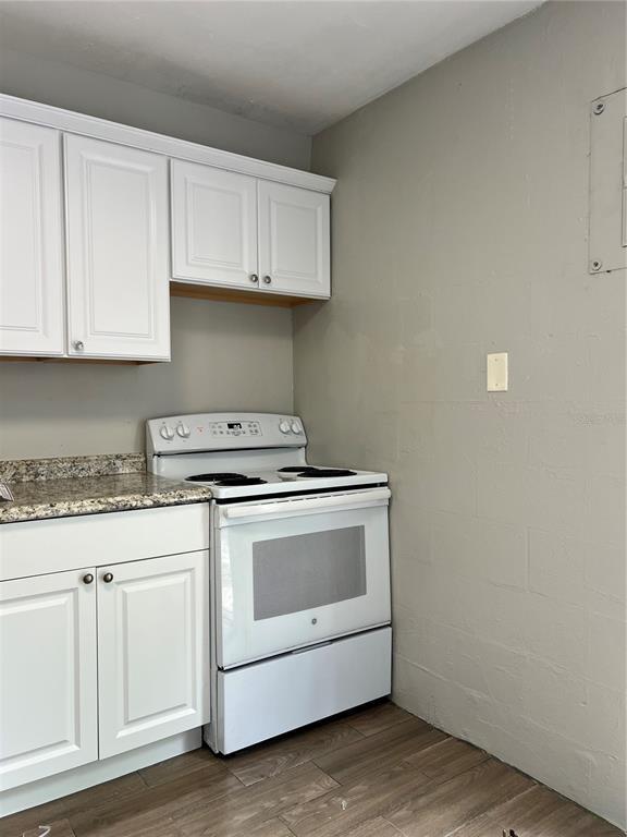 Building Photo - 901 Colyer St