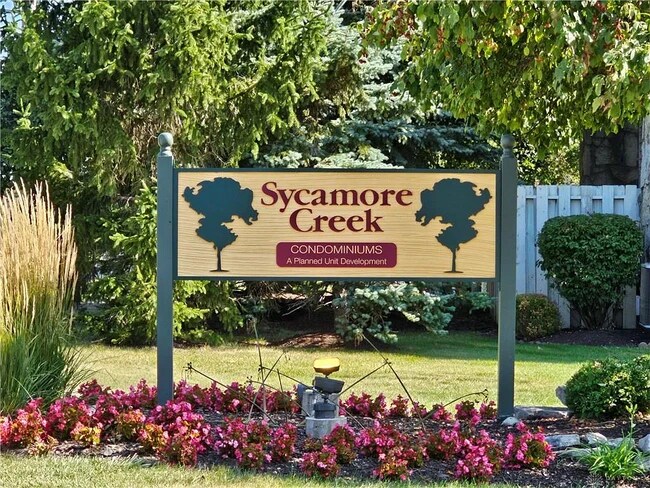 Building Photo - 1492 Sanzon Dr