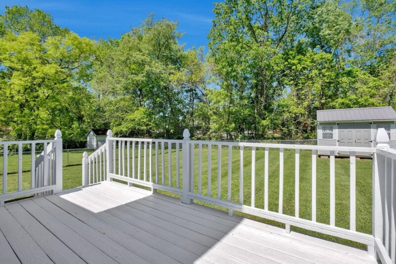 Building Photo - 1017 Rolling Meadow Dr