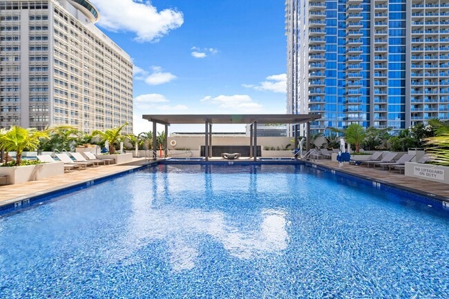 Building Photo - 1388 Kapiolani Blvd