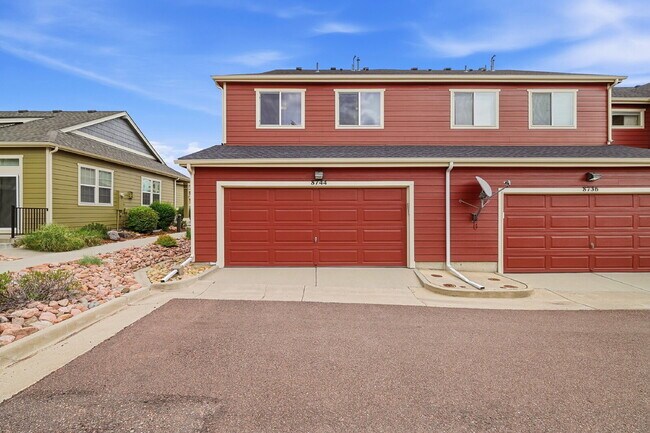 Building Photo - $2,195.95- 3 Bed, 2.5 Bath Home in Co. Springs with Central AC and 2 Car Garage!