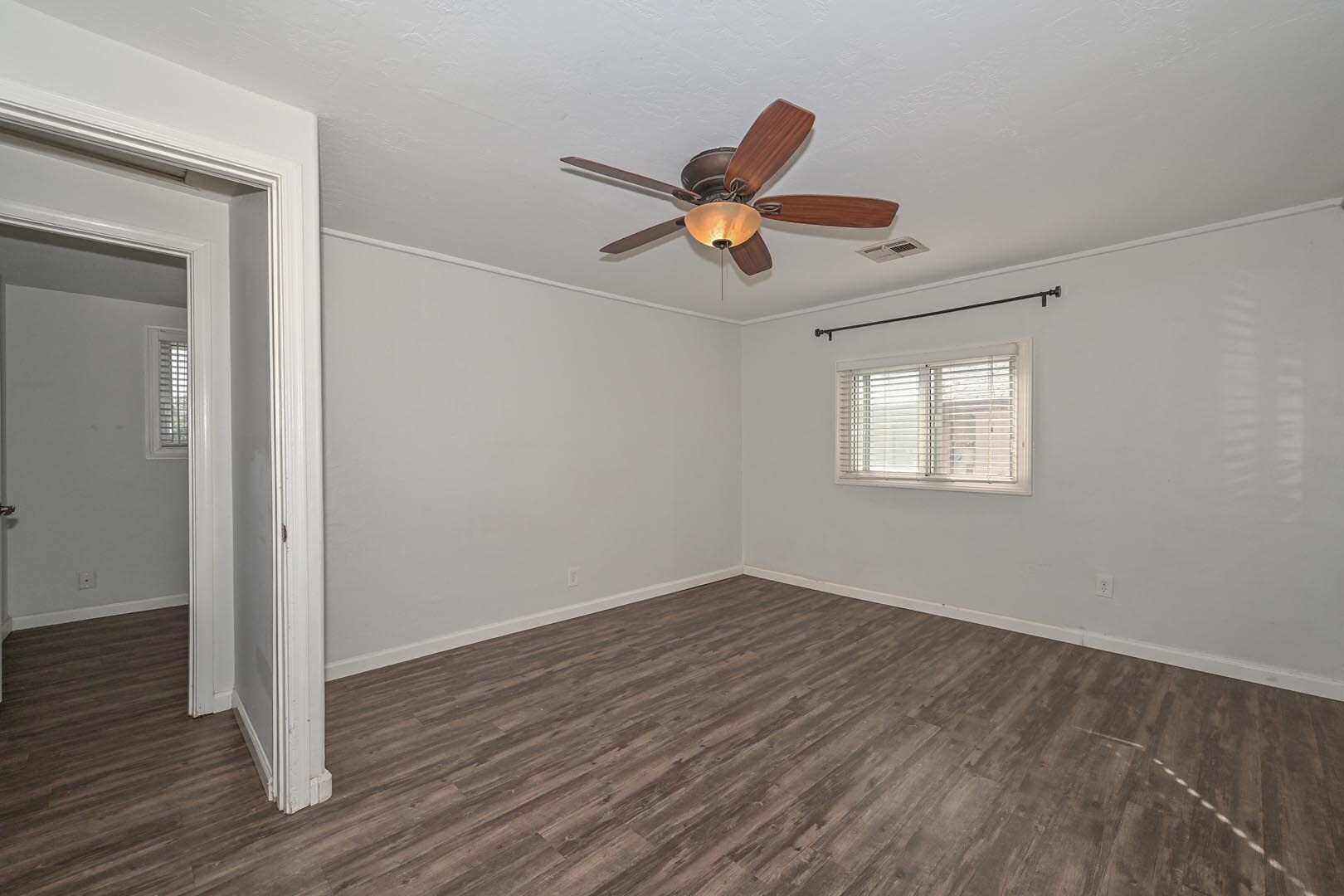 Building Photo - 1211 N Frances St