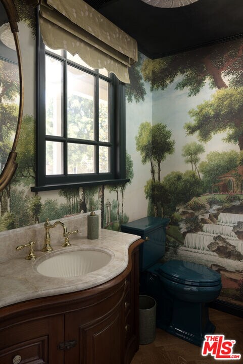Building Photo - 10030 Toluca Lake Ave