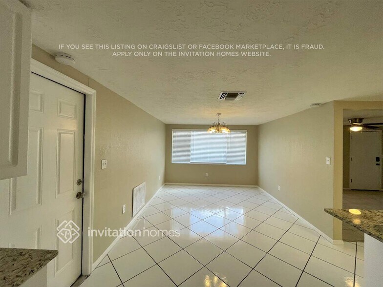 Building Photo - 3309 Seffner Dr