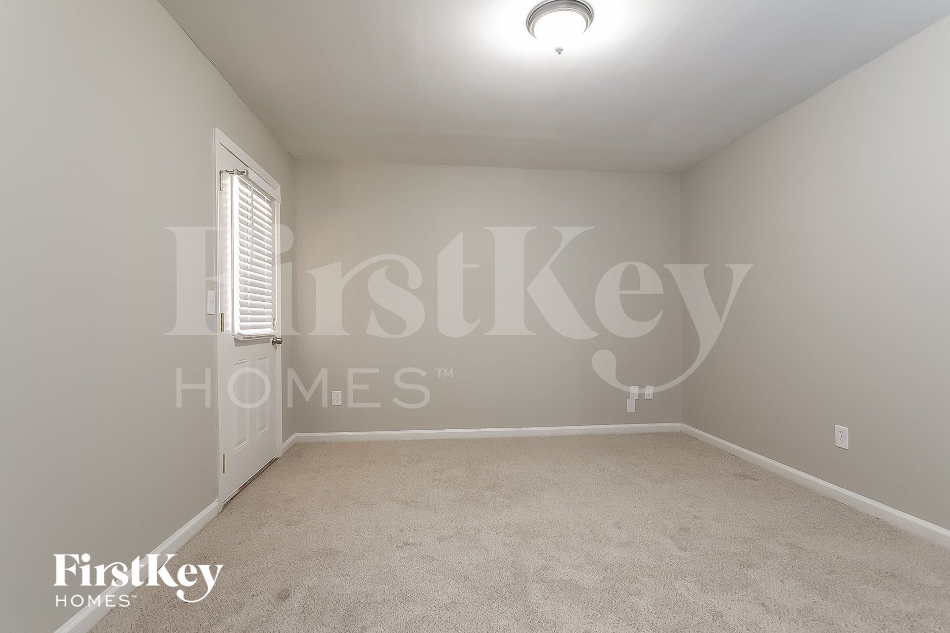 Building Photo - 1061 Park Creek Cir